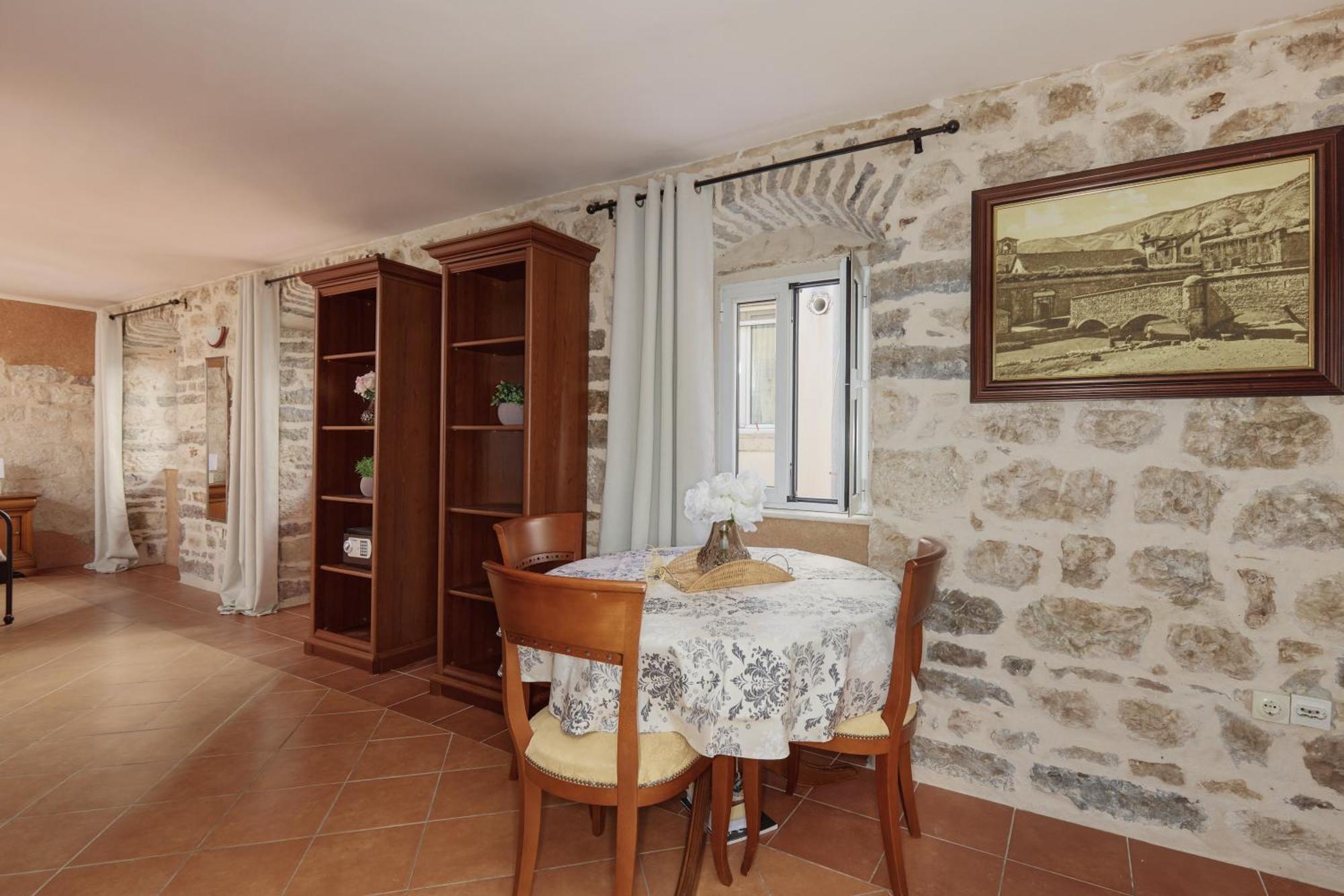 G-Apart Kotor Extérieur photo