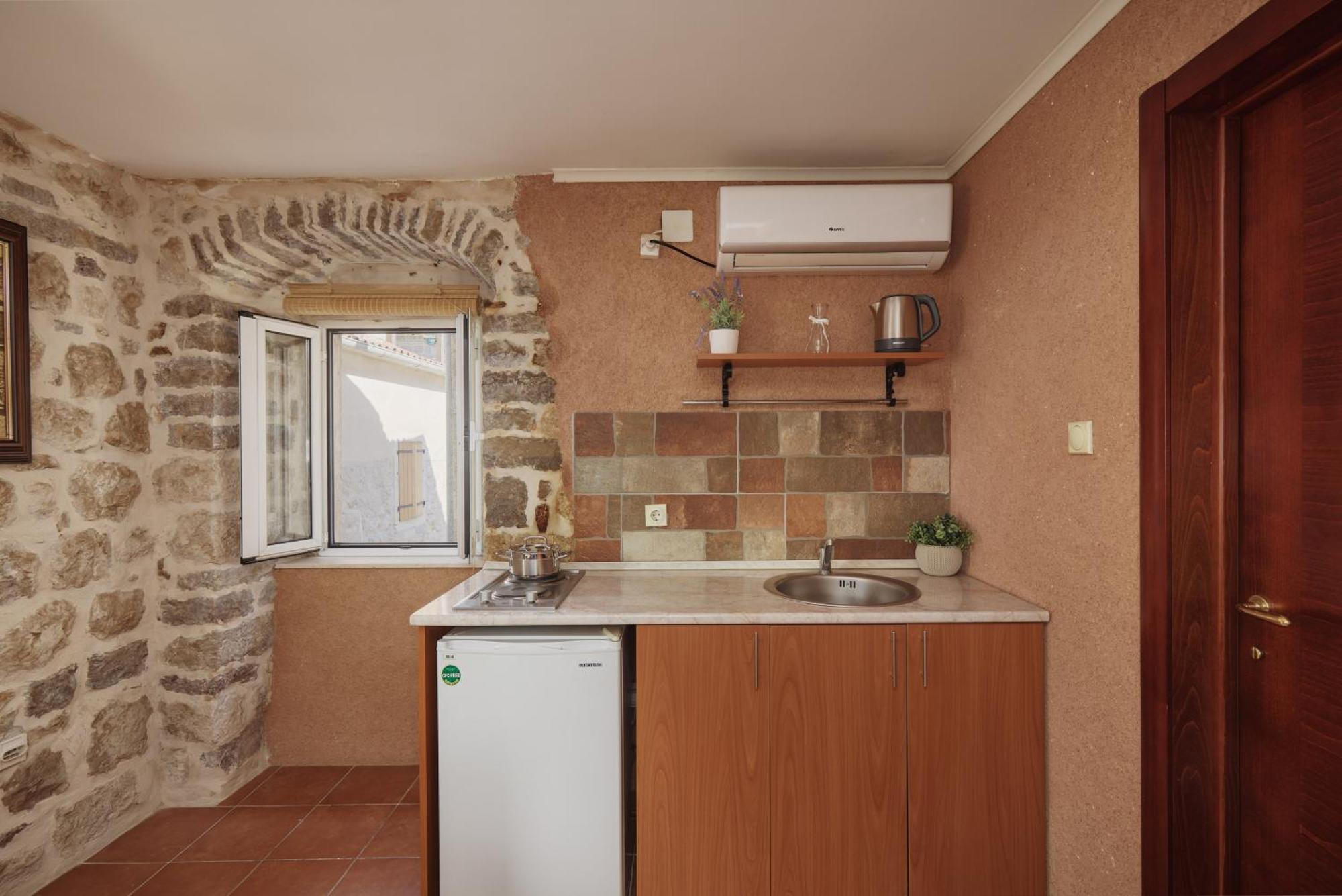 G-Apart Kotor Extérieur photo